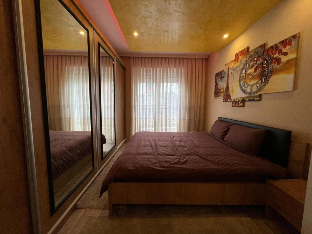 Luxurious Apartment With City View 프리슈티나 외부 사진